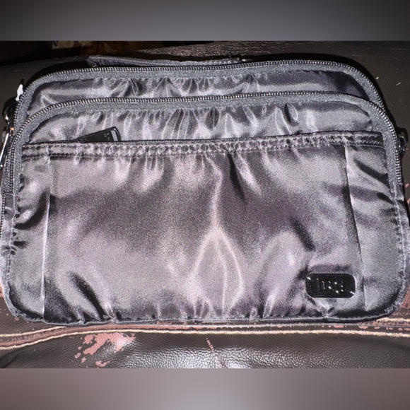 Lug Scoop crossbody top‎ handle black bag purse accordion style openings - Picture 13 of 14